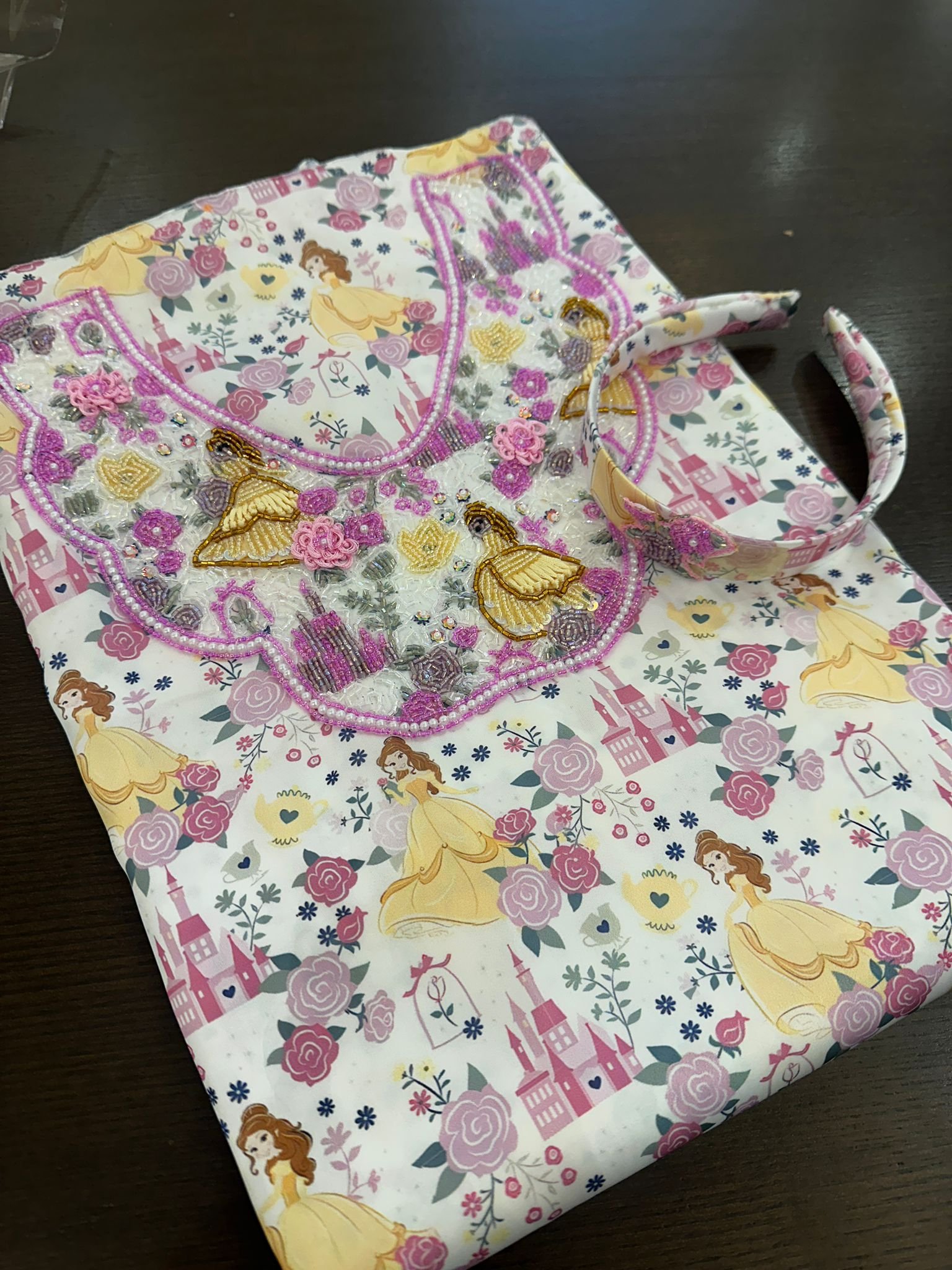 الجميلة والوحش